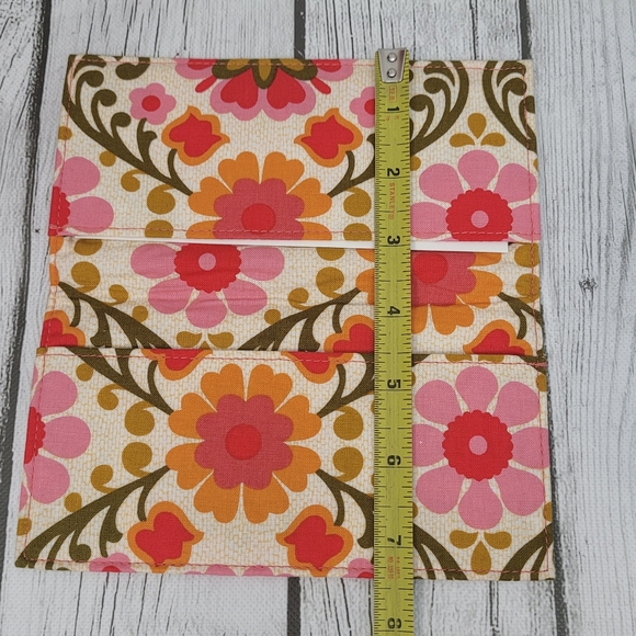 Vera Bradley Checkbook Cover in Folkloric Pattern - Picture 8 of 10